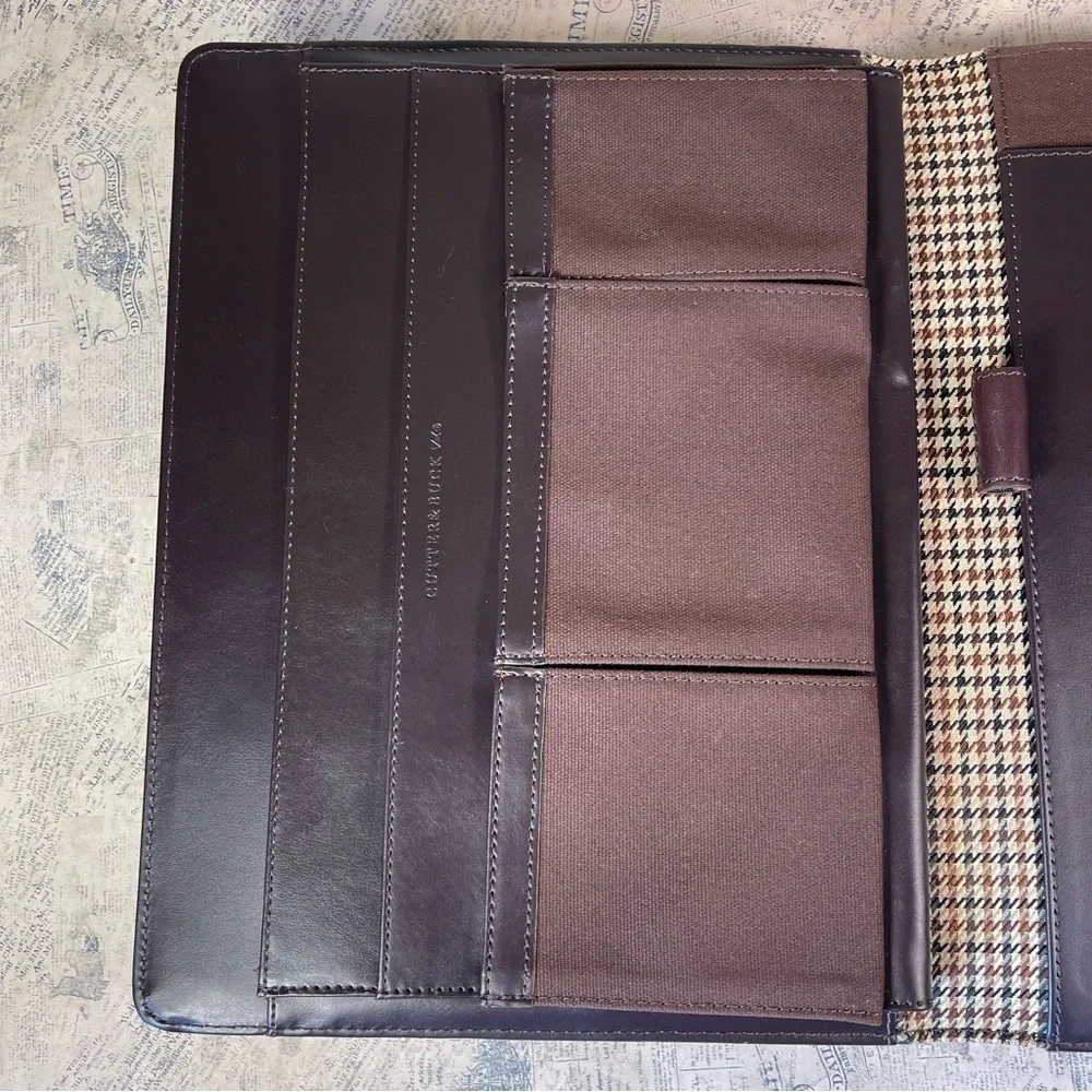 Cutter & Buck American Classic Leather Tri Fold Executive Portfolio Padfolio